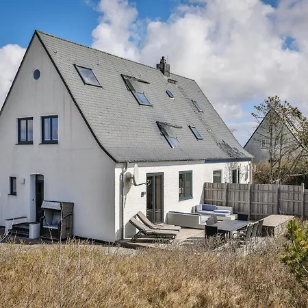 Haus Auf Der Duene Holiday home *